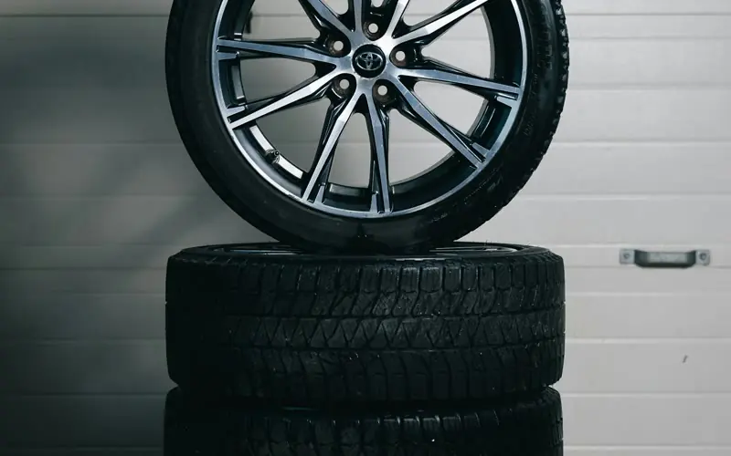 How much does mobile tyre repair cost in the UK?